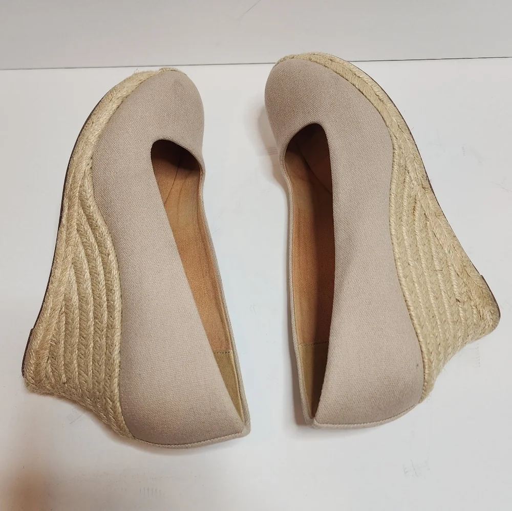 J. Crew Canvas espadrille wedges in Flax. Women's size‎ 8.5.